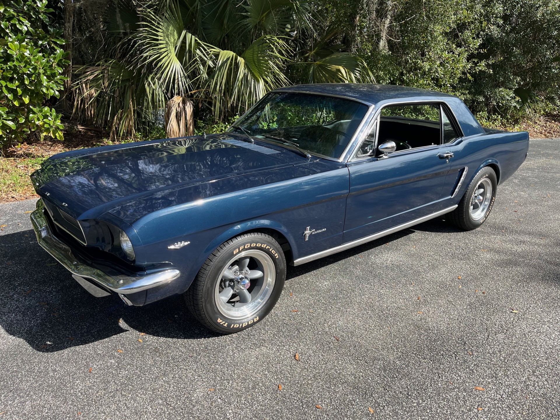 Classic Ford Mustang — Florida Automobile Export